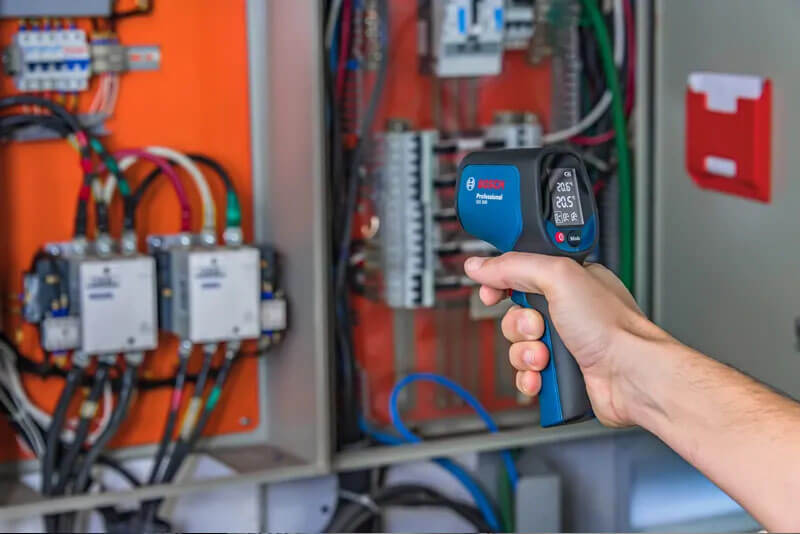 Máy đo nhiệt độ Bosch GIS 500