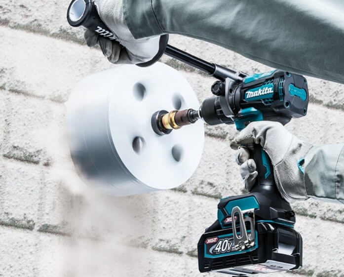 Máy khoan vặn vít dùng pin 40V Makita DF001GZ
