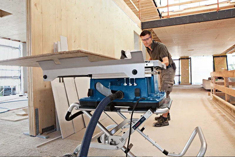 Máy cắt bàn 254mm Bosch GTS 10 XC