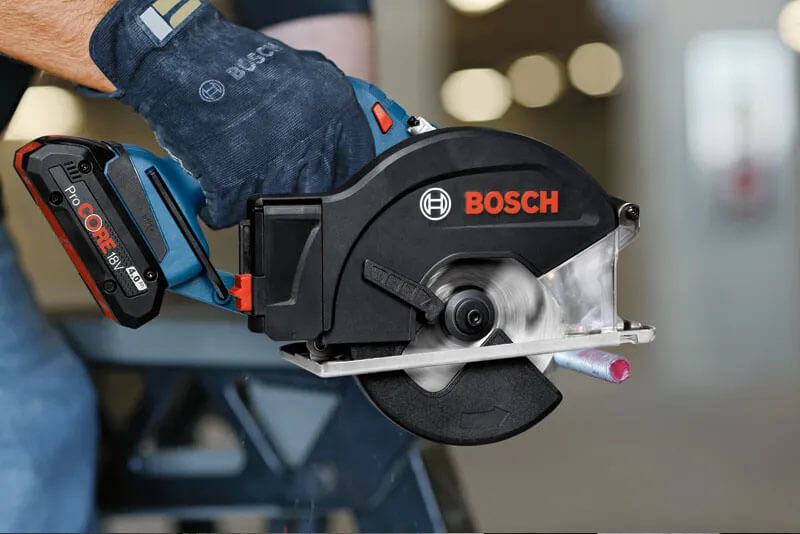 Máy cưa đĩa pin 18V Bosch GKM 18V-50