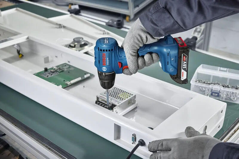 Máy khoan vặn vít dùng pin 18V Bosch ISR 18V-30P