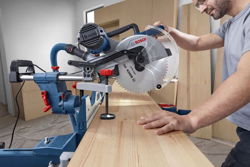 Máy cưa đa góc trượt 305mm Bosch GCM 340-305D